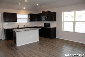 Foto del edificio - 1982 Rising Sun Blvd