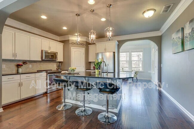 Building Photo - 1055 Harvey Springs Dr