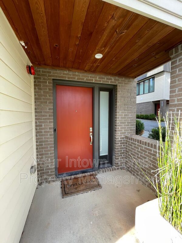 Foto del edificio - 504 Rankin St NE