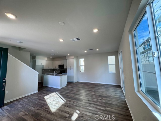 Foto del edificio - 1424 Prairie Rose Ln