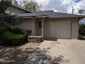 Building Photo - 7450 E Horseshoe Ln