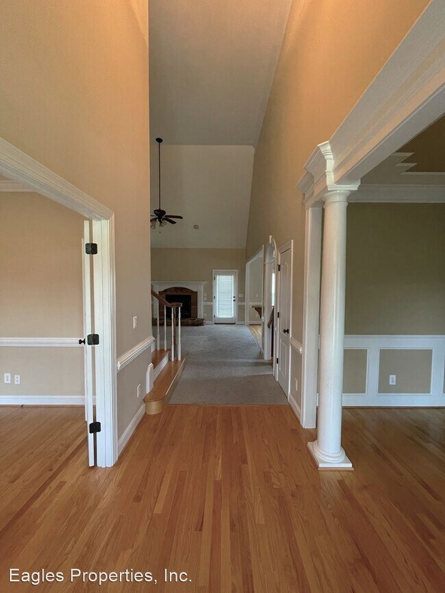Building Photo - 3 br, 2.5 bath House - 107 Brighton Drive