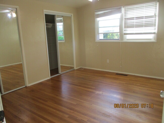 Building Photo - 4951 Campanile Dr