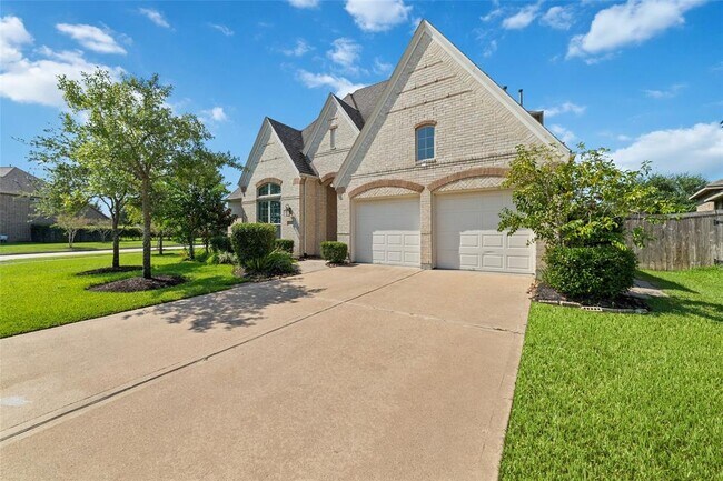 Building Photo - 3934 Lupin Bush Ln