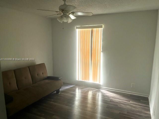 Foto del edificio - 402 N Laurel Dr