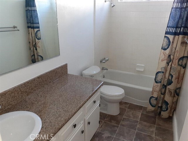Foto del edificio - 15414 Larch Ave