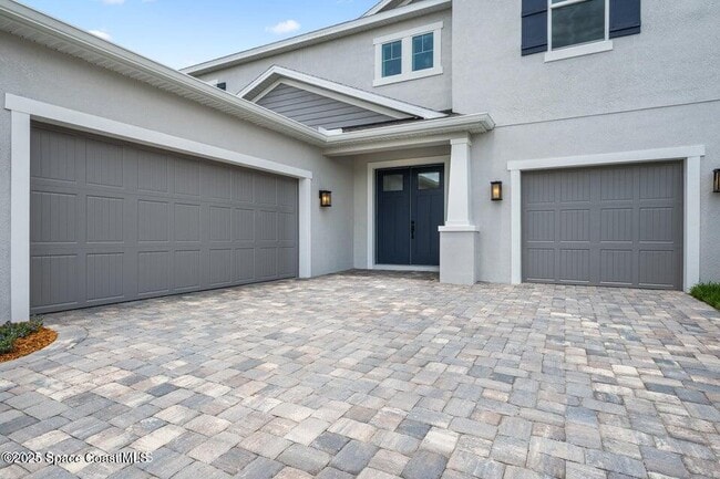 Building Photo - 2737 Kamin Dr