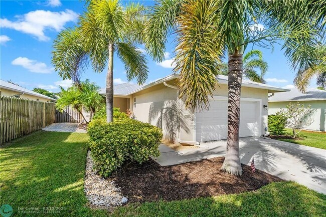 Foto del edificio - 17587 Cinquez Park Rd W