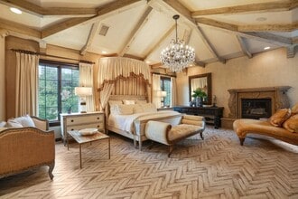 Building Photo - 5007 Cedar Creek Dr