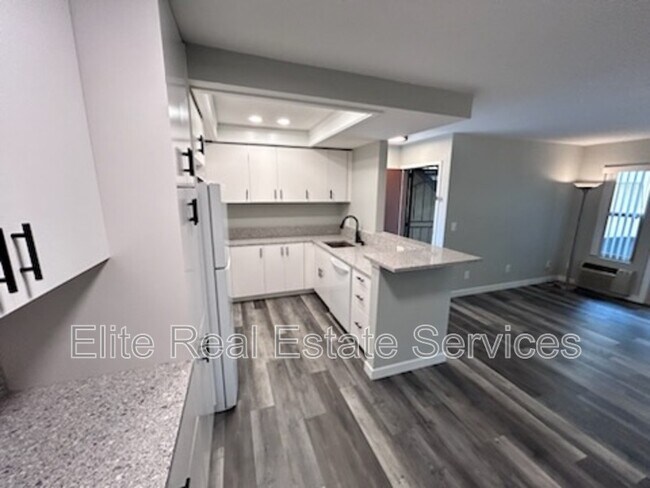 Foto del edificio - 5954 Rancho Mission Rd