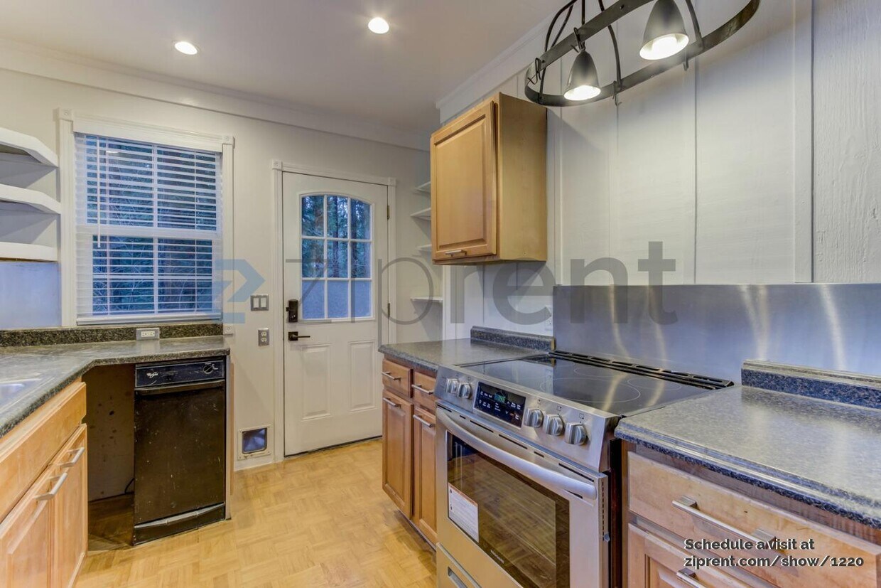 17363 Park Ave, Guerneville, CA 95446 Condo for Rent in Guerneville