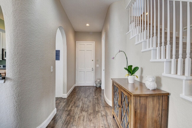 Building Photo - 2546 NW 52nd St
