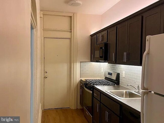 Foto del edificio - 112 N 34th St