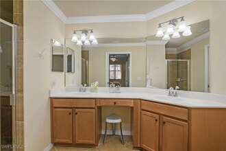 Building Photo - 9832 Venezia Cir