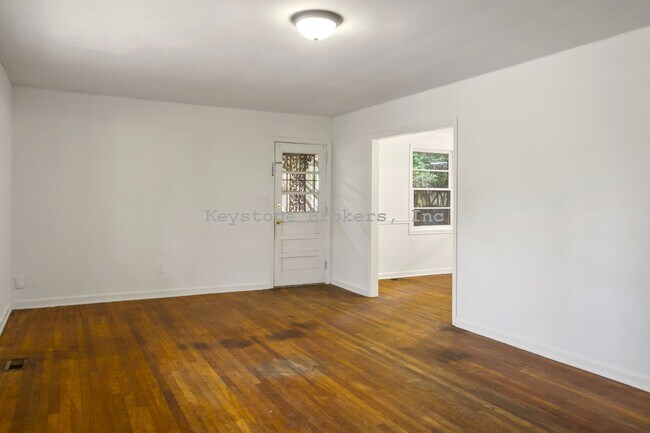 Foto del edificio - 4337 Napier Ave