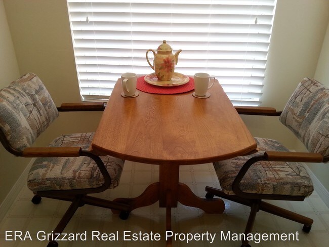 Building Photo - 912 San Saba Ct