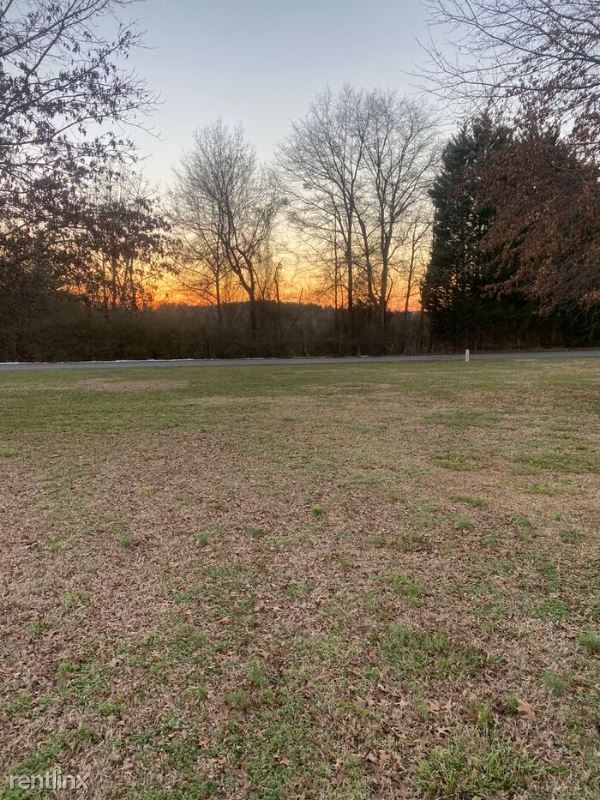 Foto del edificio - 3 br, 1.5 bath House - 2035 Spencer Creek