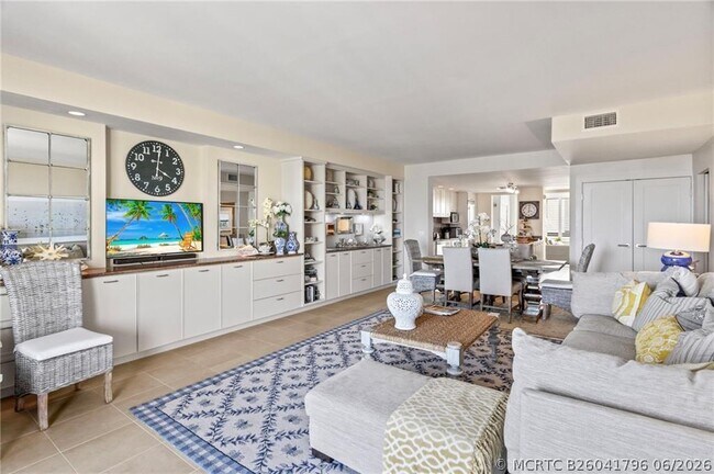 Building Photo - 4101 Ocean Dr
