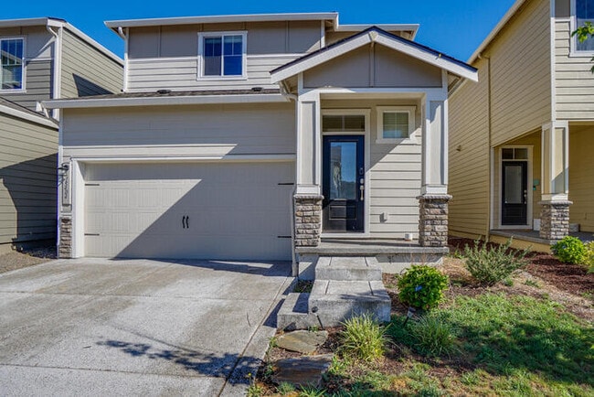 Building Photo - NEWER THREE BEDROOM IN ORCHARDS