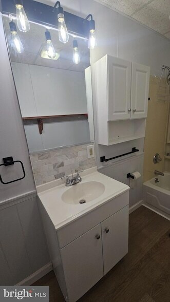 Foto del edificio - 117 S Warren St