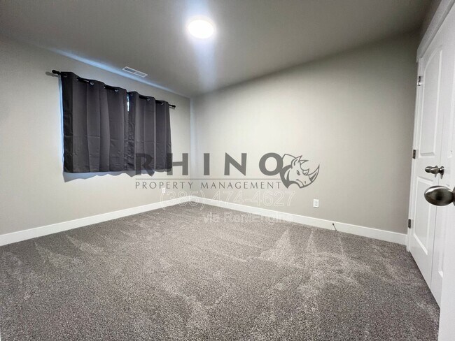 Foto del edificio - 3698 W 1330 N