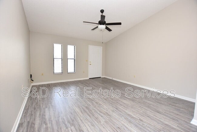 Foto del edificio - 237 Marble Ln