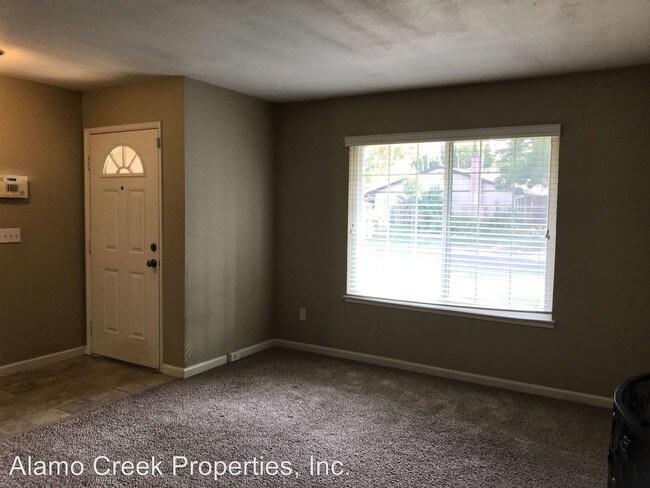 Building Photo - 4 br, 2 bath House - 686 Sereno Drive