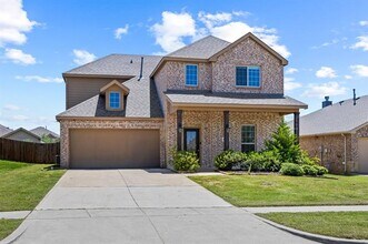 Building Photo - 1445 Bateman Ln