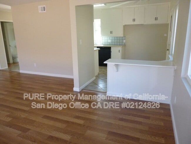 Building Photo - 810 N Beech St