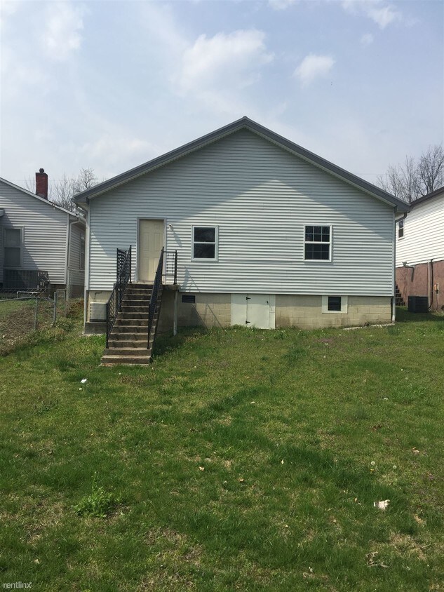 Primary Photo - 334 Hayes Ave