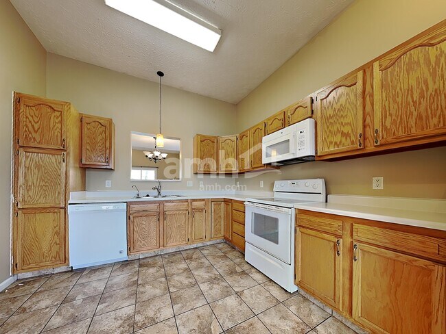 Building Photo - 1342 Shannon Ln