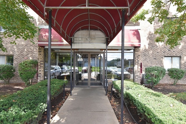 Foto principal - 1460 Fairlane Dr