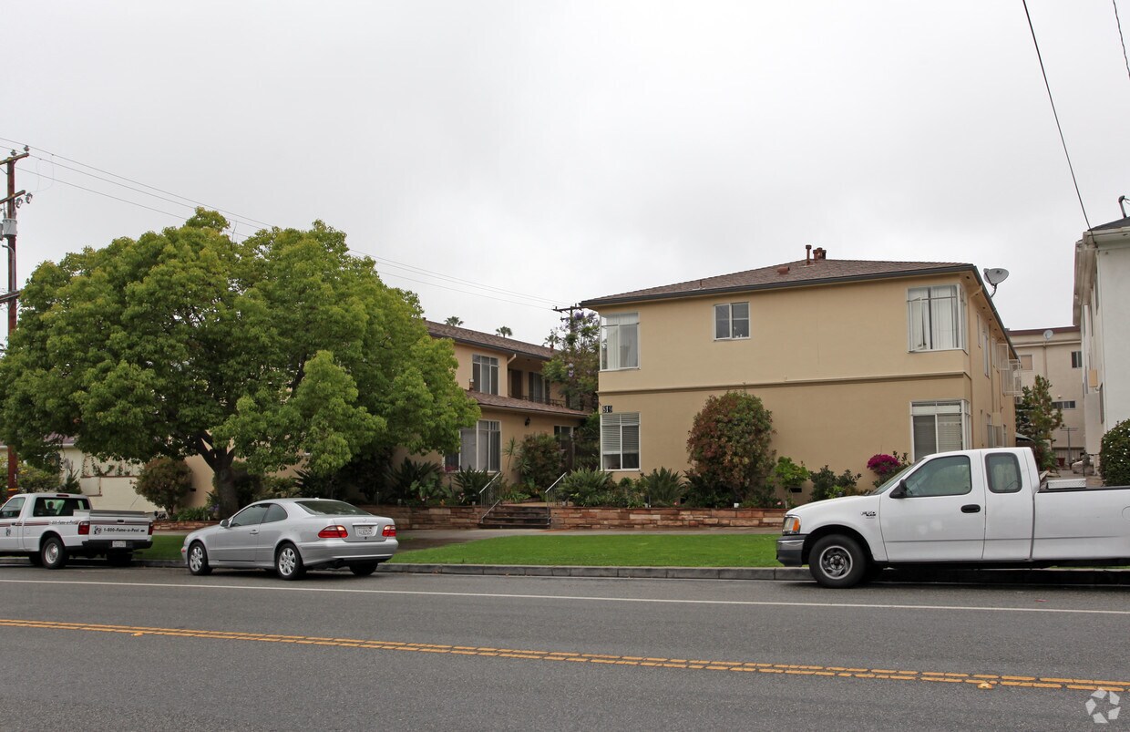 Primary Photo - 819 California Ave
