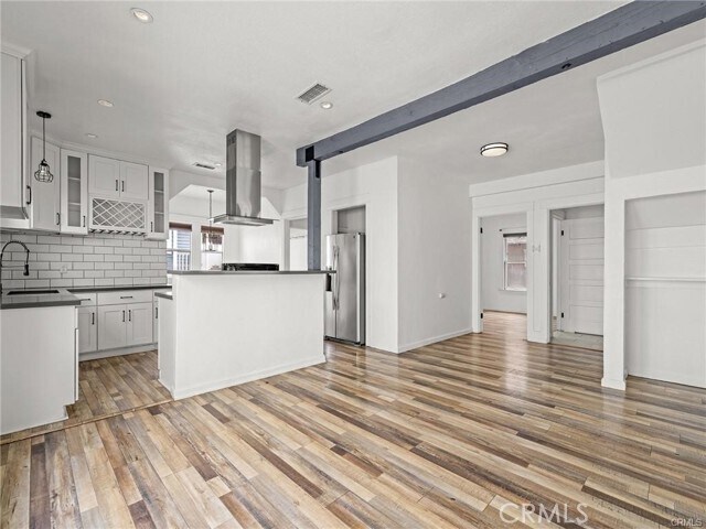 Foto del edificio - 757 N Loma Vista Dr