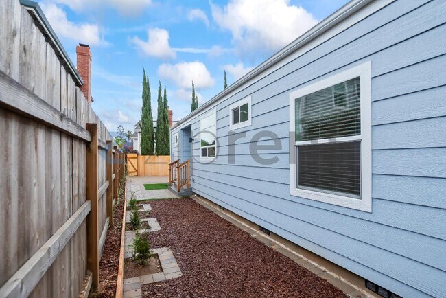 Foto del edificio - 10112 Westminster Ct