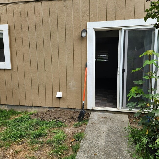 Foto del edificio - 3896 Rohnerville Rd