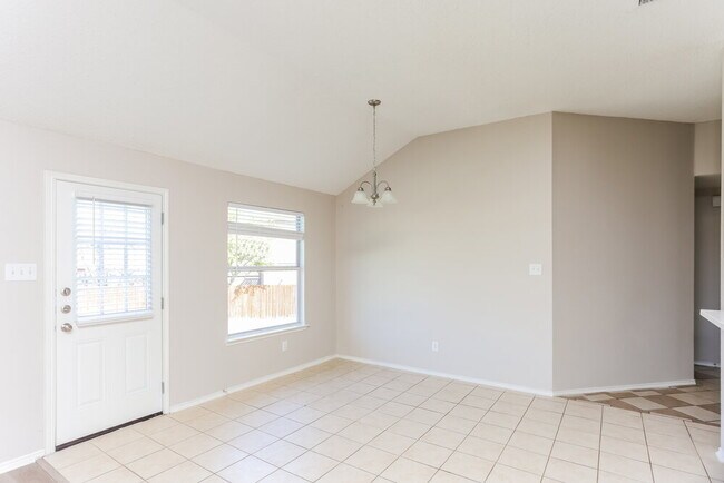 Foto del edificio - 1205 Hampton Dr