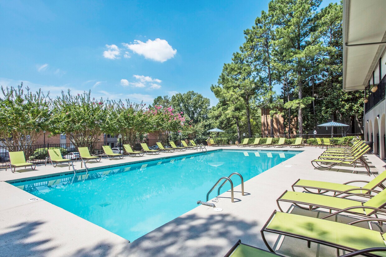 Riverchase Landing Rentals in Hoover at 200 River Haven Cir Hoover, AL