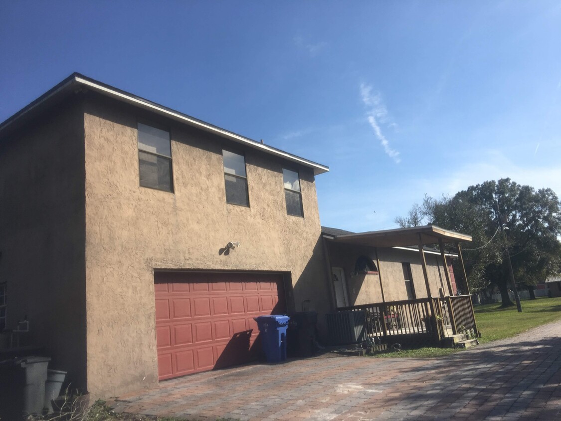 Foto principal - 5820 34th Ave S