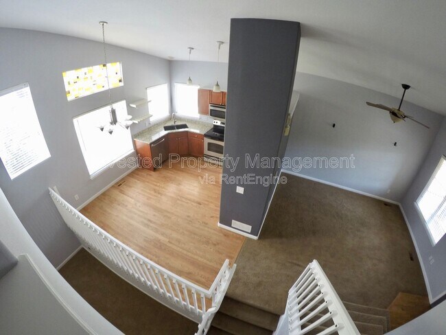 Foto del edificio - 9847 Sydney Ln