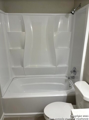 Foto del edificio - 6210 Stone Valley Dr