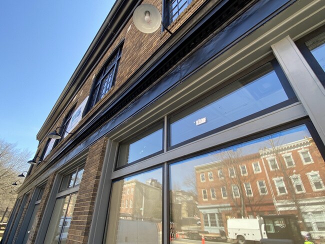 Foto del edificio - 1509 E Baltimore St