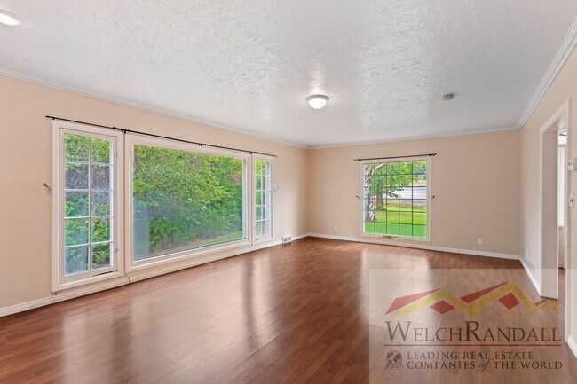 Foto del edificio - 3 Bedroom Layton Home