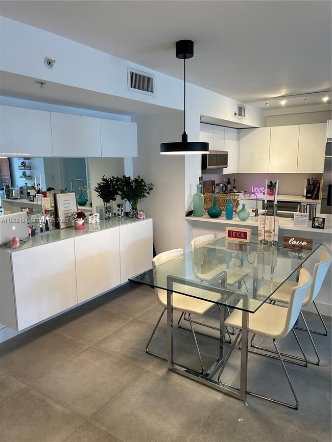 Foto del edificio - 90 Alton Rd