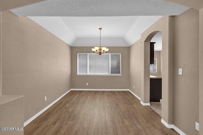 Building Photo - 3108 Tierra Nora Dr