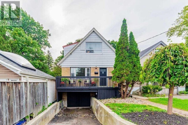 Building Photo - 179 Clonmore Dr