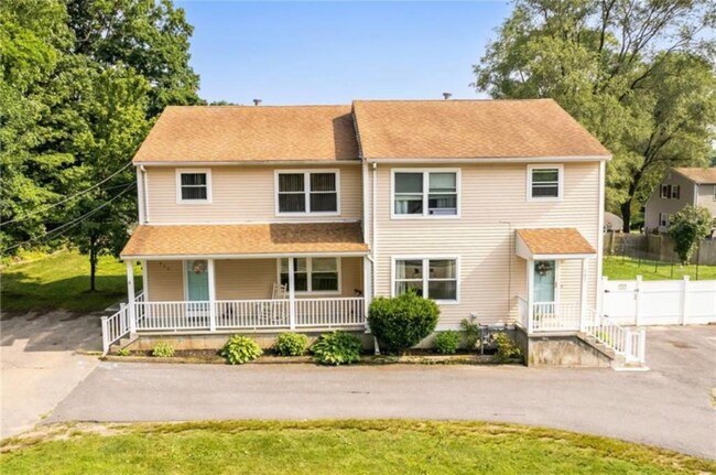 Building Photo - 607 Child St