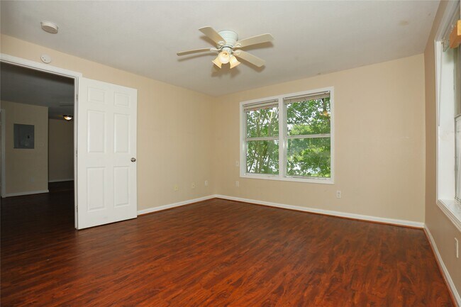 Foto del edificio - 256 E Pecan Ln