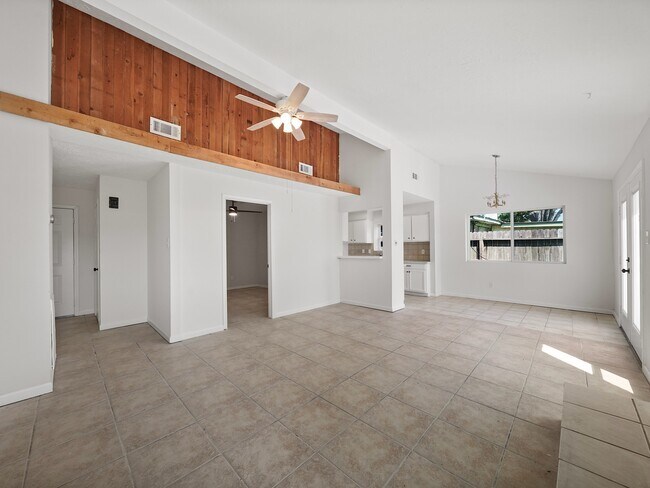 Foto del edificio - 6214 Skyview Dr