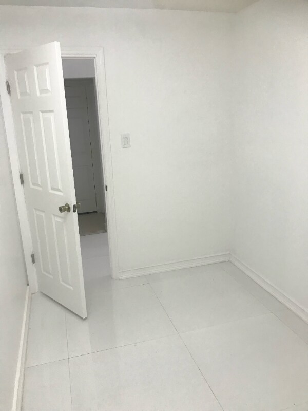 Foto del edificio - 19 NW 36th Ct